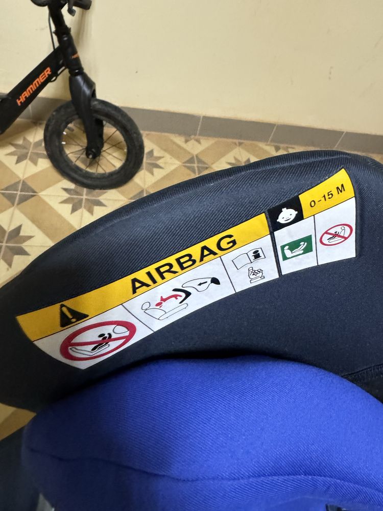 Автокресло Cybex Gold с поворотной базой isofix 0-4 лет