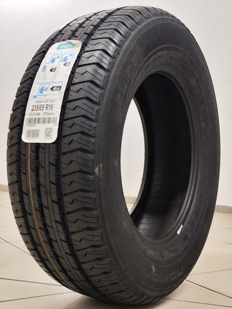 Резина, шини R-16C 235/65 121/119R "Nokian" Cline
