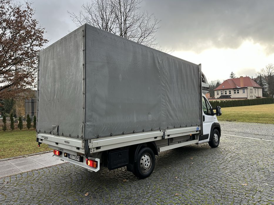 Wynajem Fiat Ducato 2.3 diesel Maxi 180 koni plandeka 9 palet.