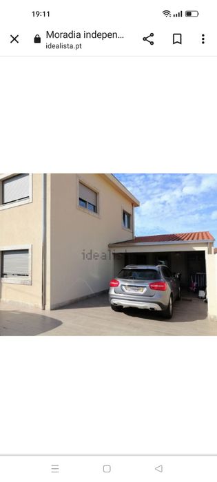 MORADIA UNIFAMILIAR V4 (Piscina, Terraço e Jardim)