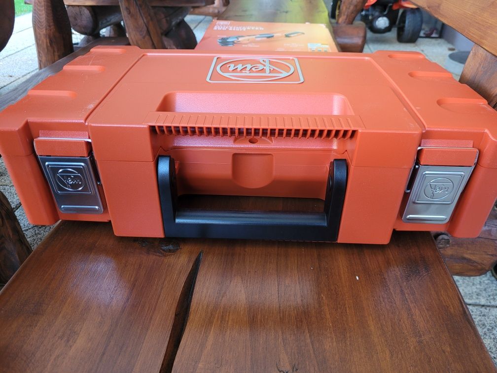 Fein Multimaster 300 urządzenie wielofunkcyjne akumulatory 2x3 Ah Nowe