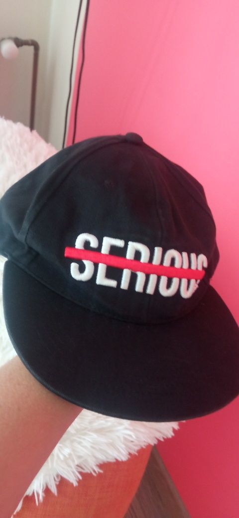 T-shirt + czapka z daszkiem