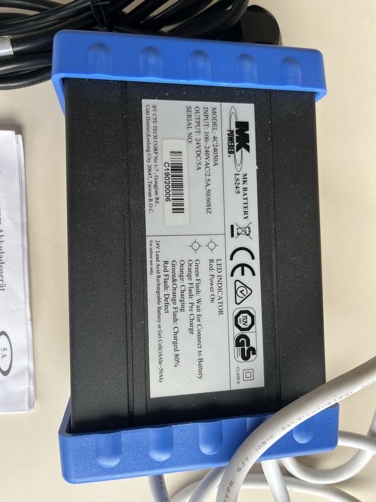 Ladowarka - wózek inwalidzki elektryczny 24VDC/ 5A