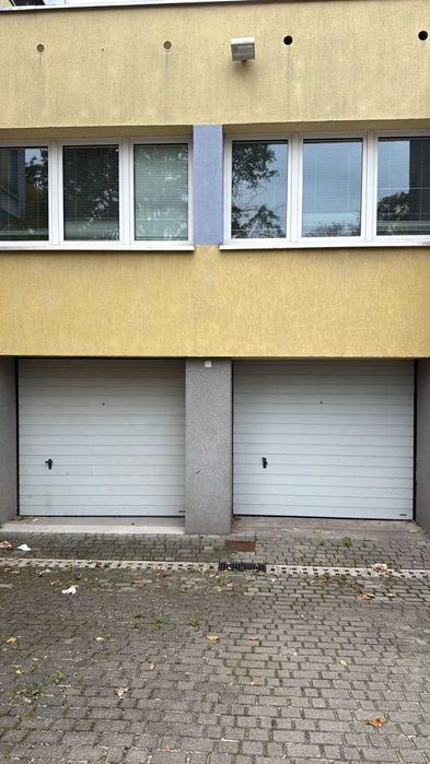 Bramy garażowe używane