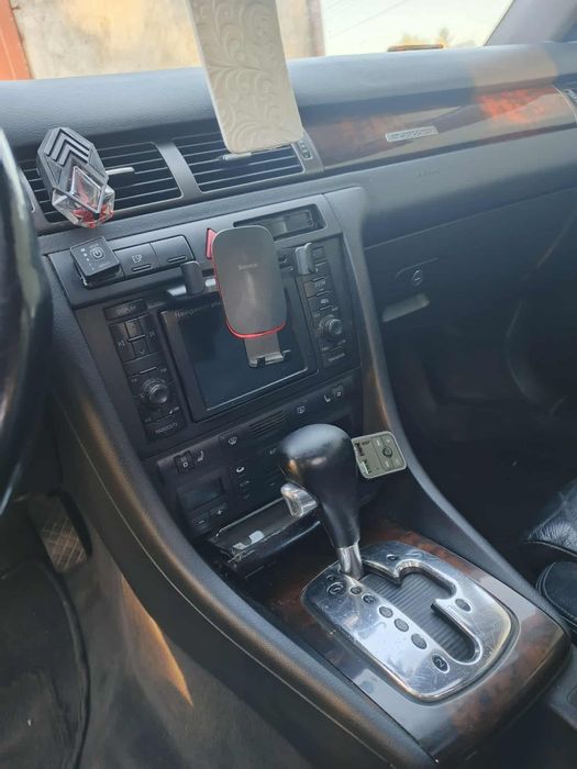 Audi A6 C5 4.2 v8 300km Quattro