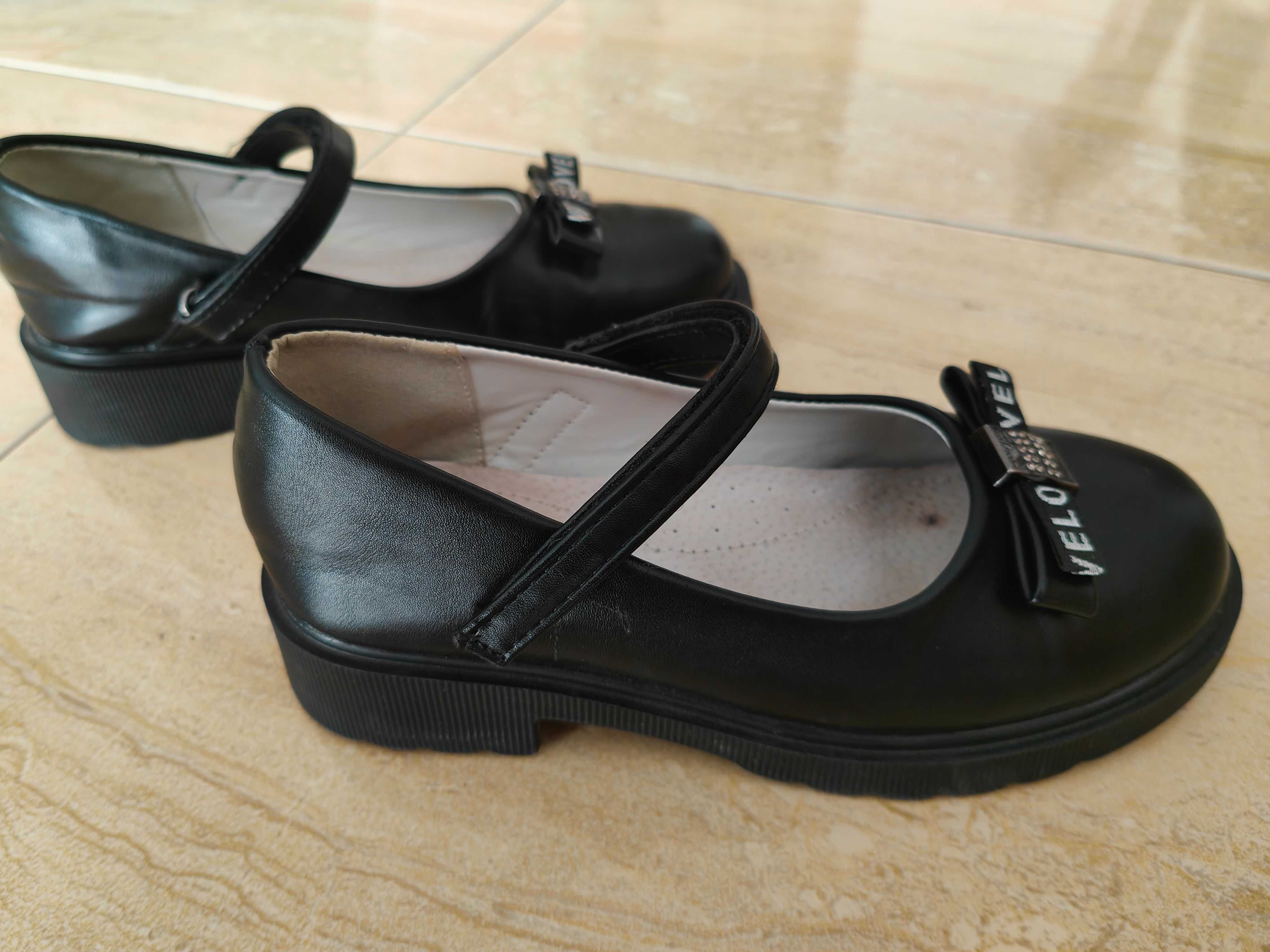 Buty mokasyny,baleriny dla dziewczynki 32 jak nowe