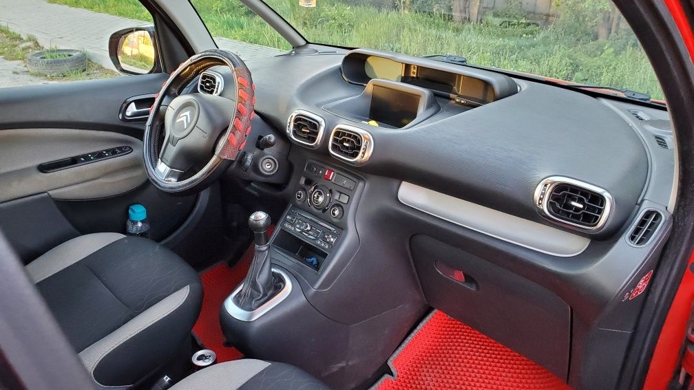 Citroen c3 picasso 2014/220000 пробігу