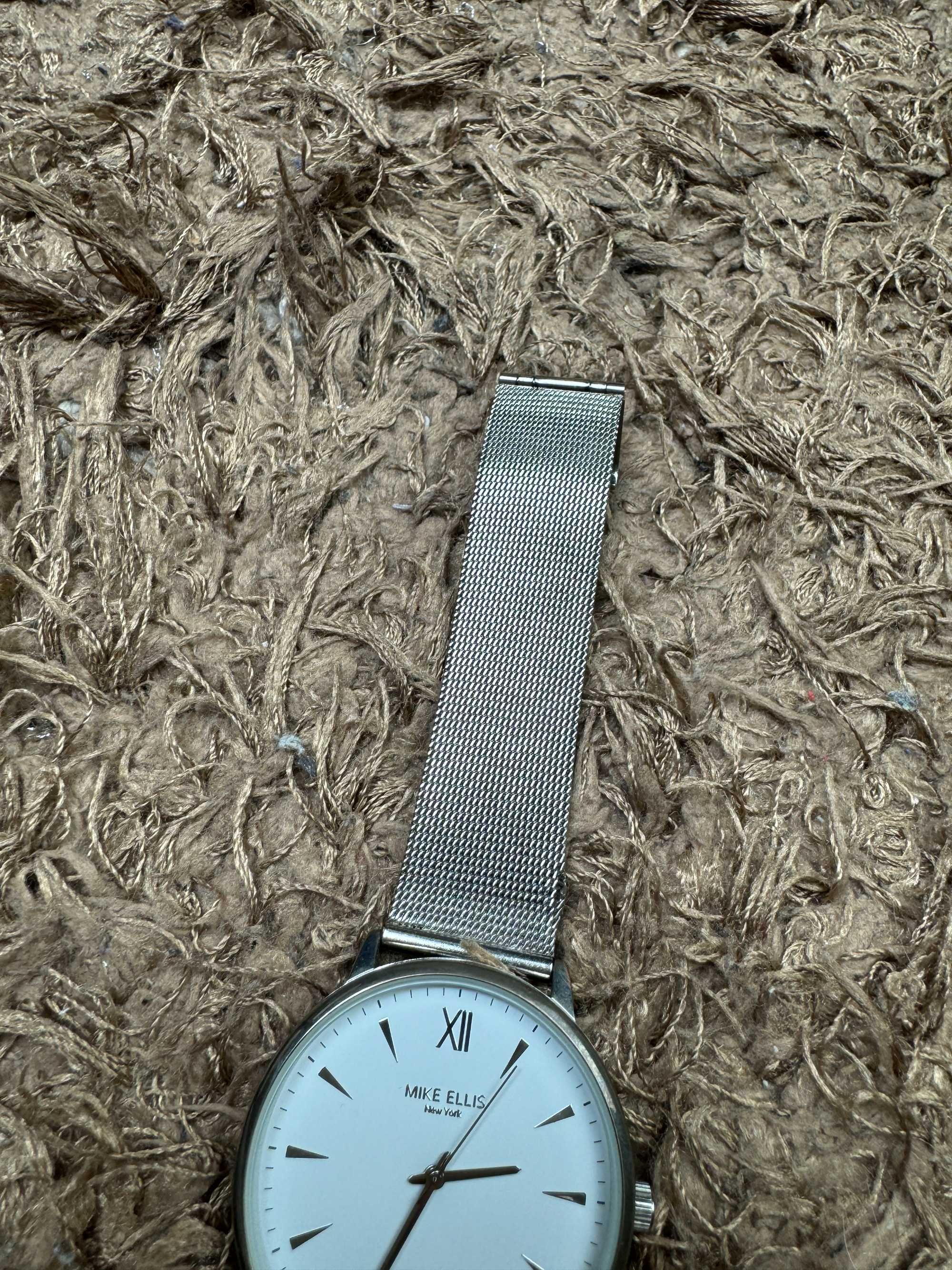 Srebny elegancki zegarek ze stali nierdzewnej 90s 80s y2k regulowany