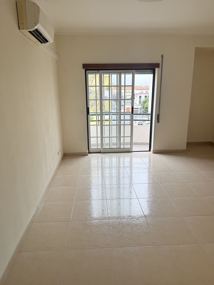 Arrenda-se Apartamento