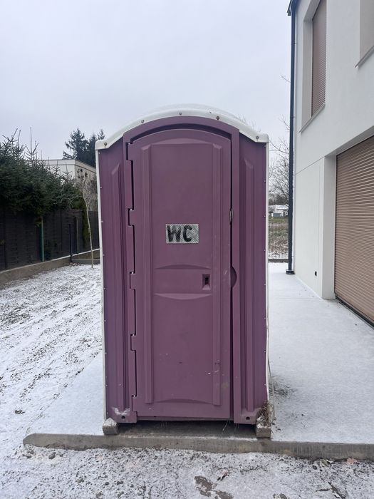 Toaleta budowlana przenośna toi toi metalowa podloga