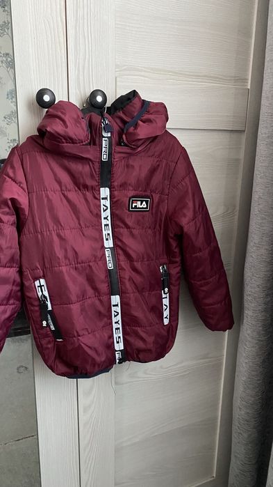 Курточка весняна