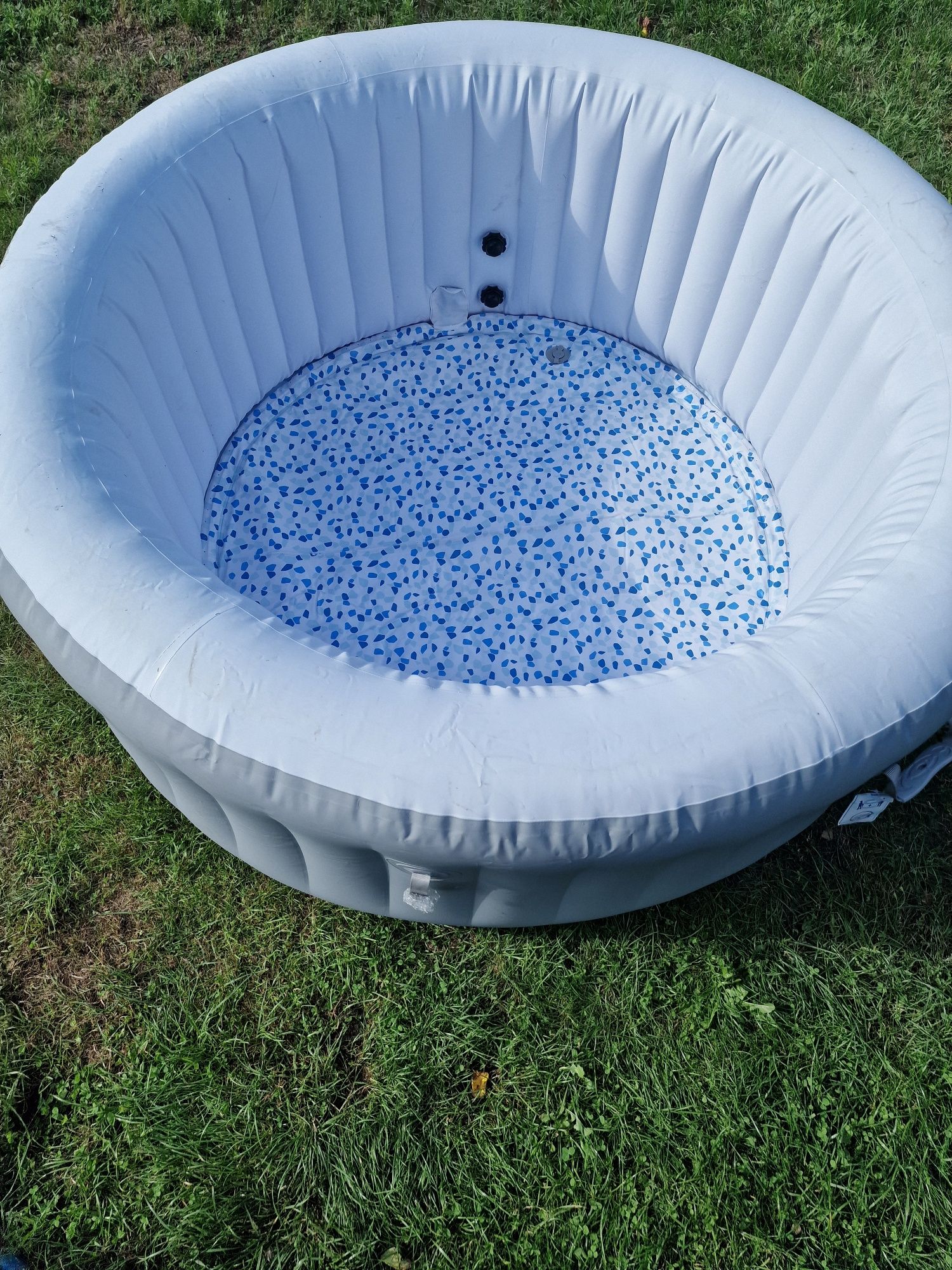 Niecka do jacuzzi bestway St. Lucia 3 osobowego