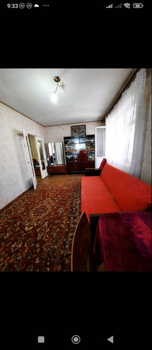 Диван книжка без пятен, пружины целые ул.Харитонова