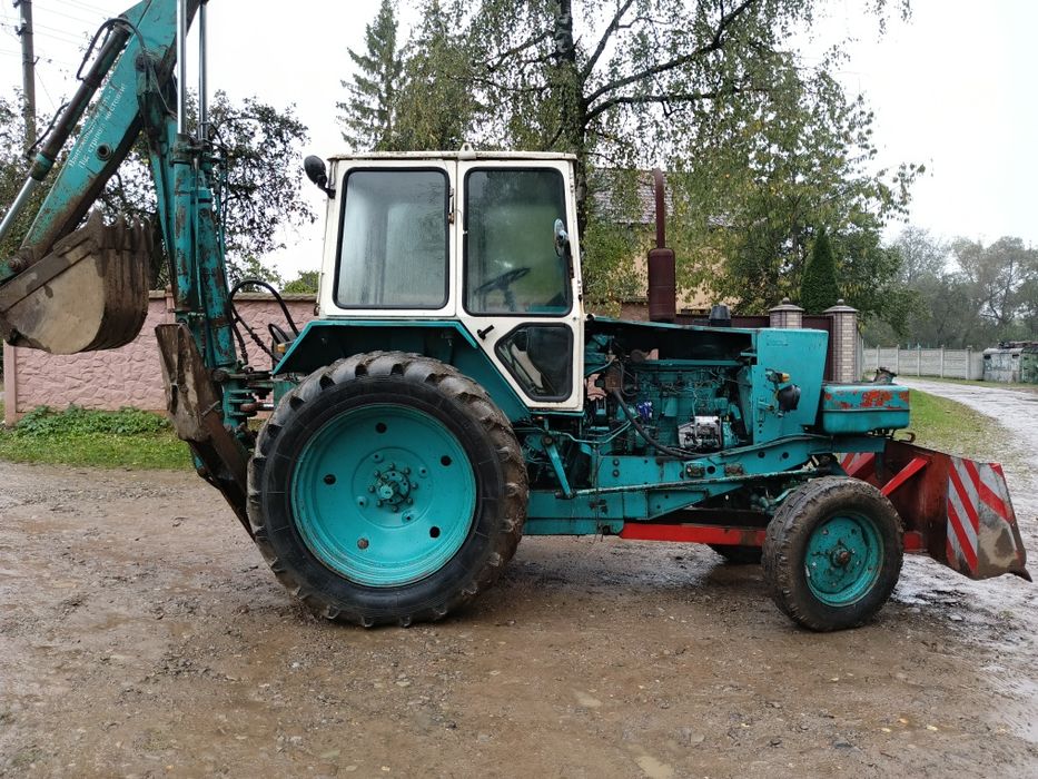 Продам екскаватор  ЮМЗ ЄО2621