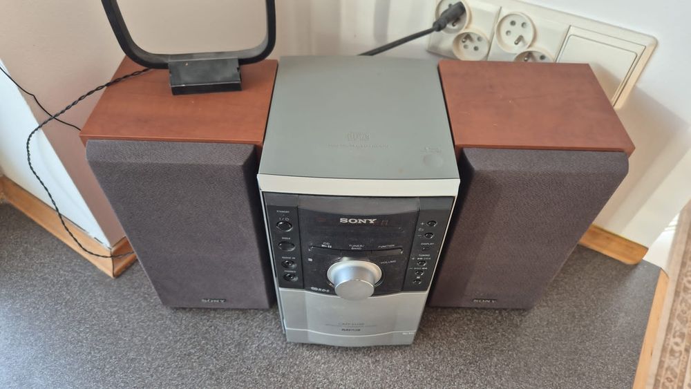 Sony CMT-EH10 Micro Hi-Fi System – Stan bardzo dobry