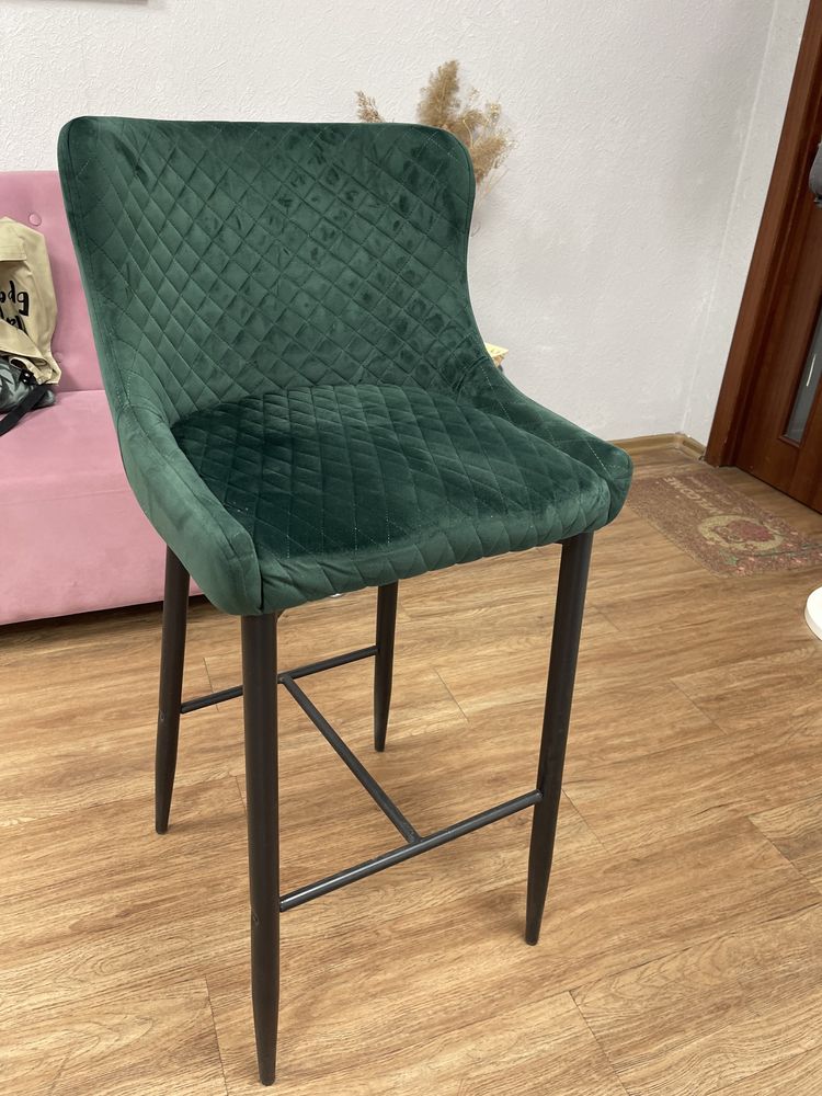 Продам стілець для бровіста