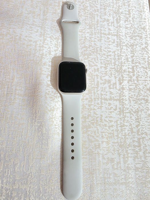 Смарт-годинник Apple Watch SE 2 40mm