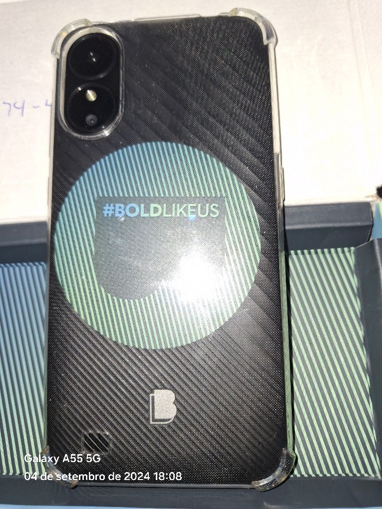 Smartphones G33.
