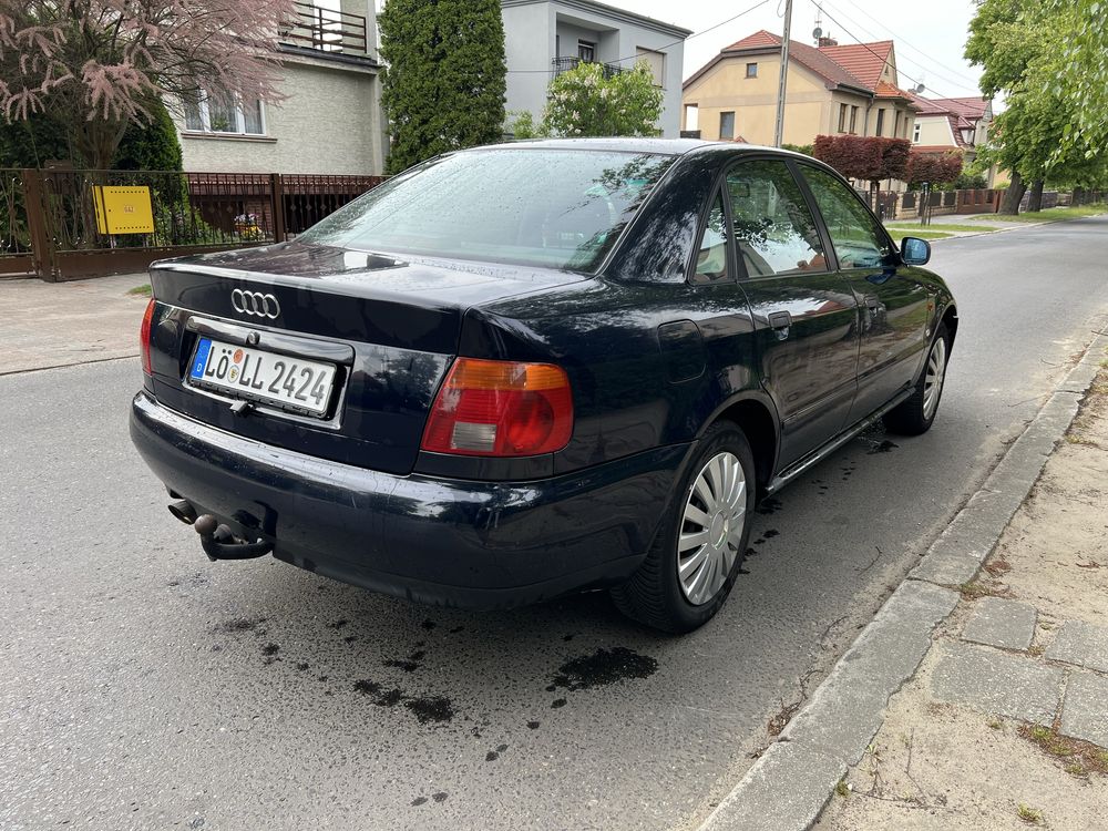 Audi A4 B5 1995r - 1.8B Automat