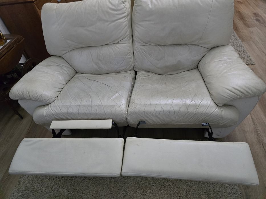 2 Sofás com relex (3 e 2 lugares)