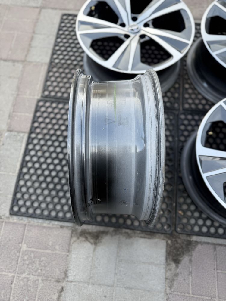 Оригінальні диски Toyota rav4 highlander venza lexus rx 5 114,3 r19