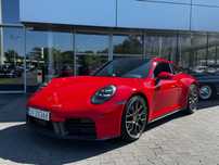 Porsche 911 992.2 Carrera PDK Guards Red Porsche Centrum Wrocław