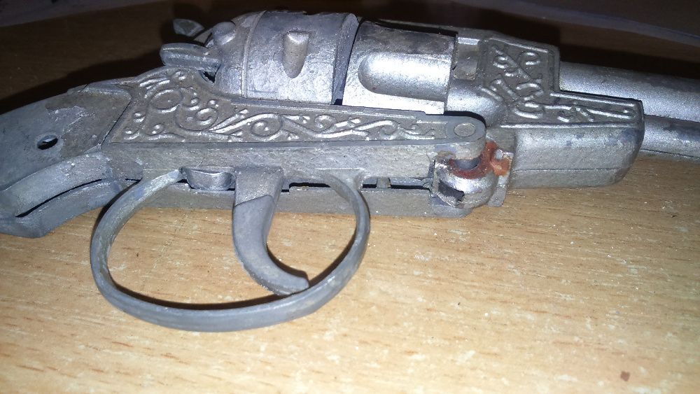 Револьвер игрушка ретро на запчасти роизводство СССР