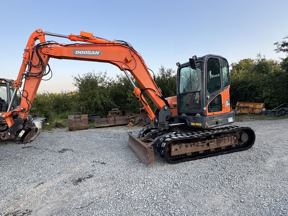 Мініекскаватор Doosan 8 тон PAWERTILT