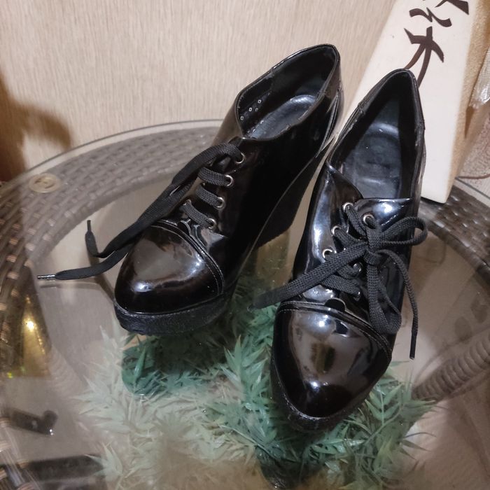 Туфлі на платформі 37, б.у