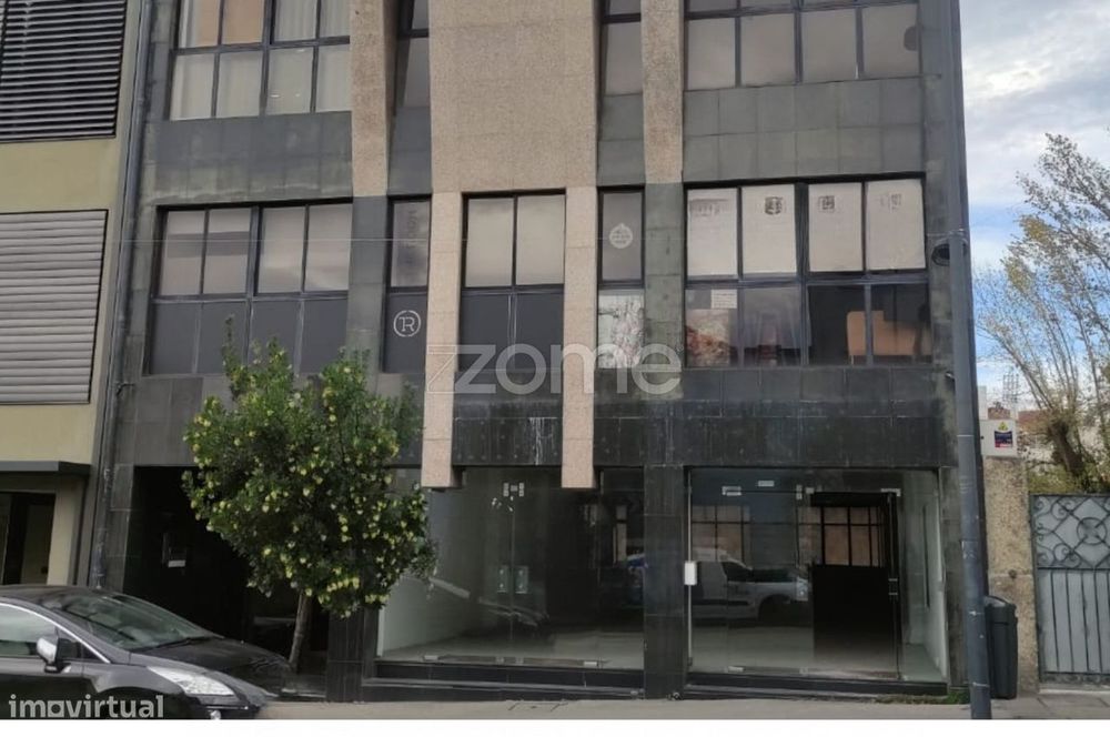 Loja De 420 Mts, 2 Andares Em Guimarães