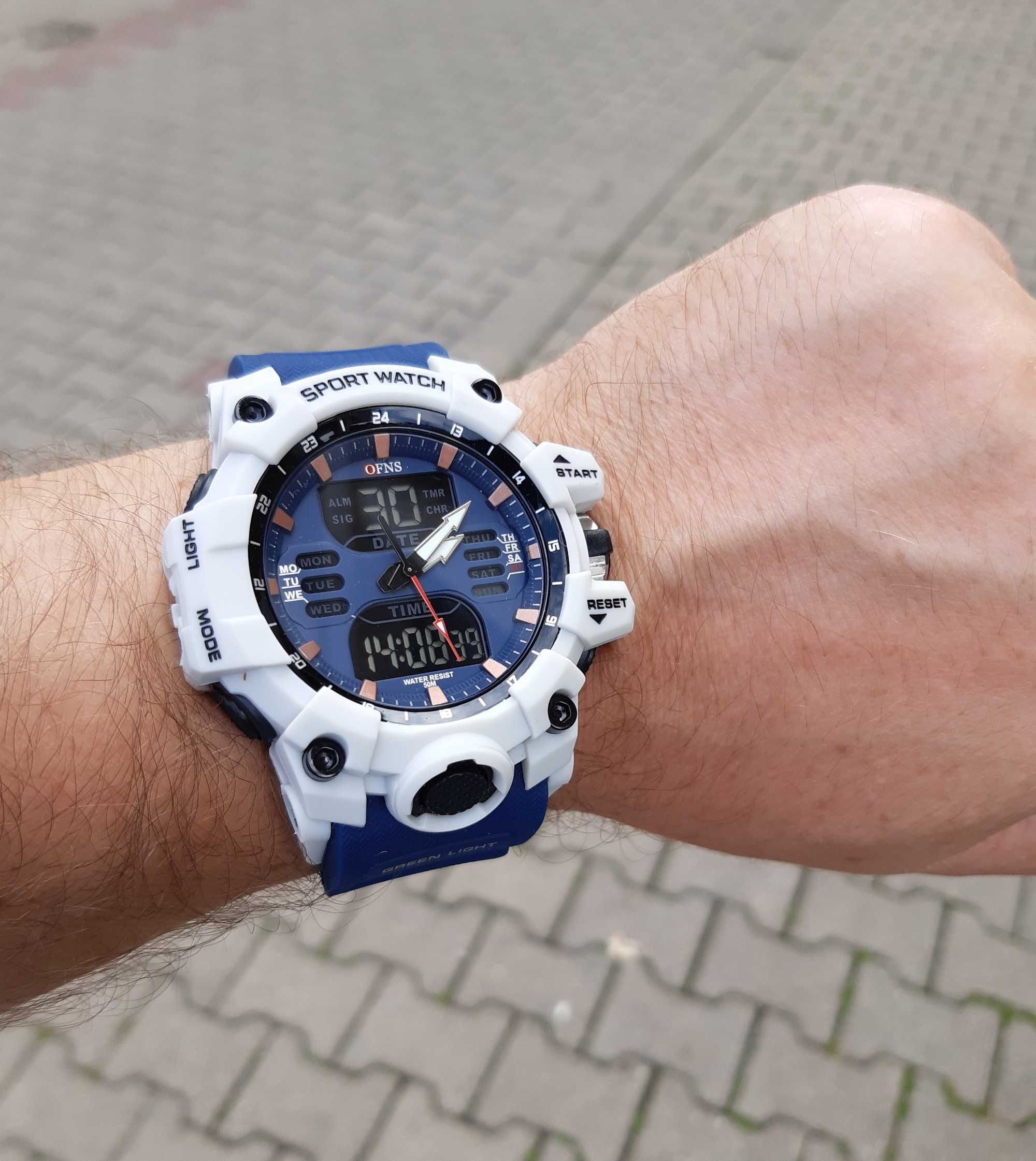 Zegarek elektroniczny OFNS ze wskazówkami wodoodporny WR50 sportowy