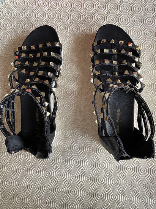 Laura Biaggiotti  - Novas