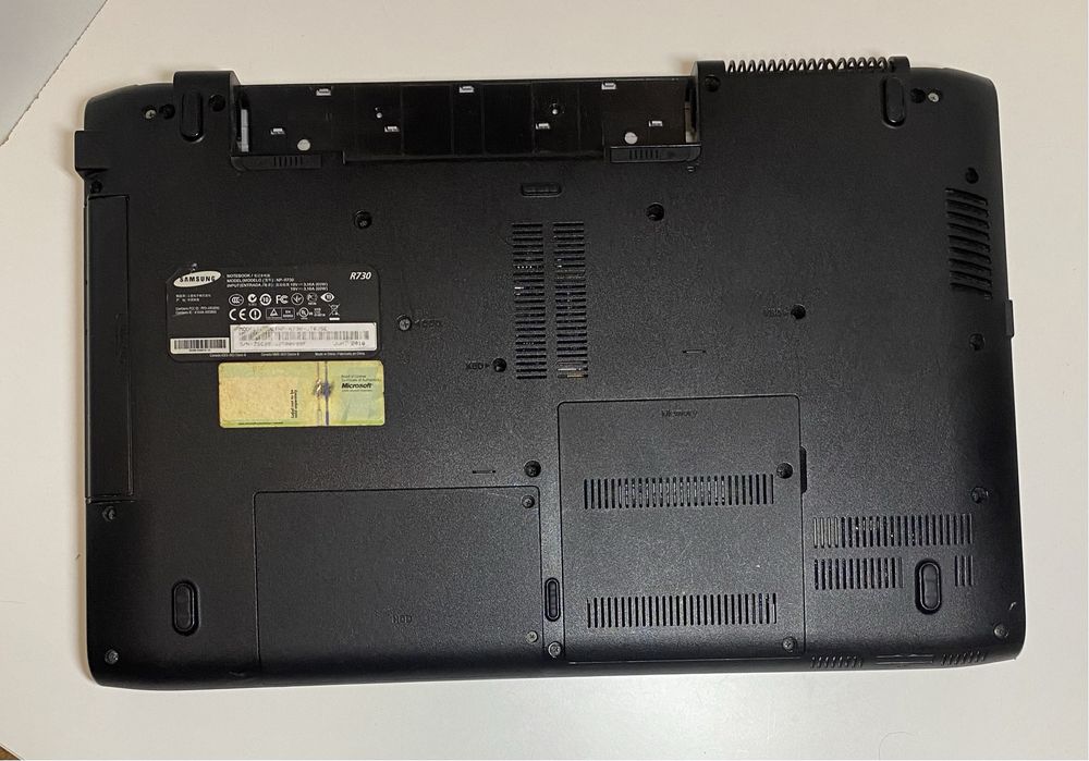 Ноутбук Samsung NP-R730 17.3»/ 4GB RAM/500GB HDD! N2488