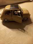 Seis carrinhos de escala 1/ 18