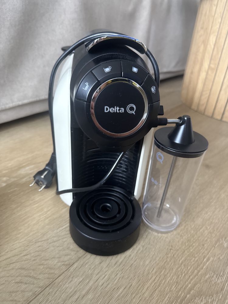 Ekspres Delta jak nowy