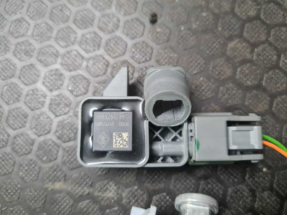 Renault Clio IV 1.6 RS czujnik uderzeniowy lewy prawy bok