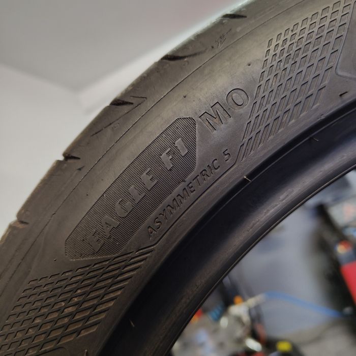 225/45/18 XL Sprzedam parę opon letnich Goodyear