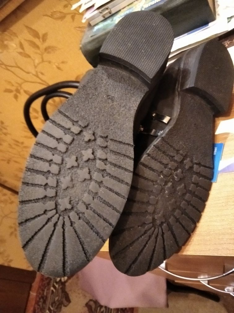 Продаю сапоги женские р.39