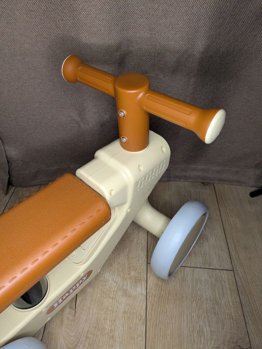 Біговел/толокар для дитини від 1 року