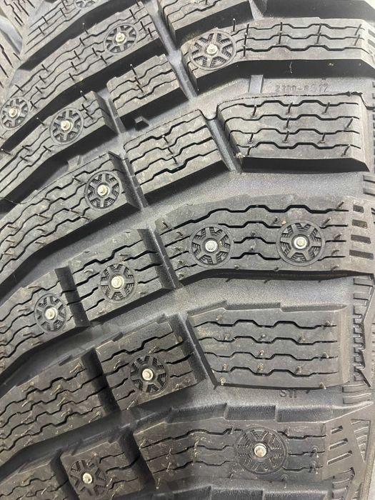 Шини зимові Michelin X-Ice North 4 SUV 295/40 R21 111Tшип(або під шип)