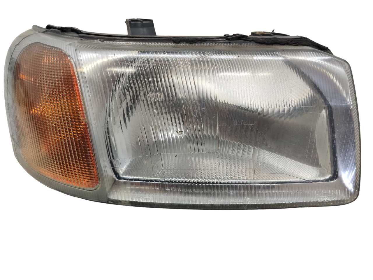 Land Rover Freelander Lampa Reflektor Przednia Prawa Prawy Przód