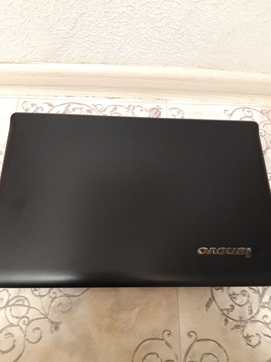 Ноутбук Lenovo G575