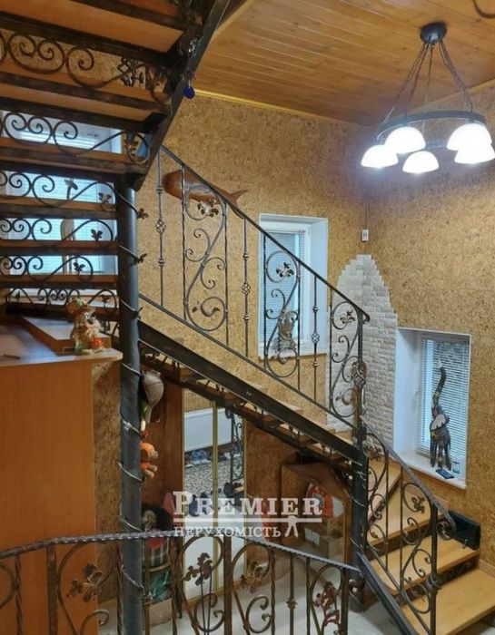 Продаж будинку в передмісті Одеси (5 км до міста, 8 км до моря)