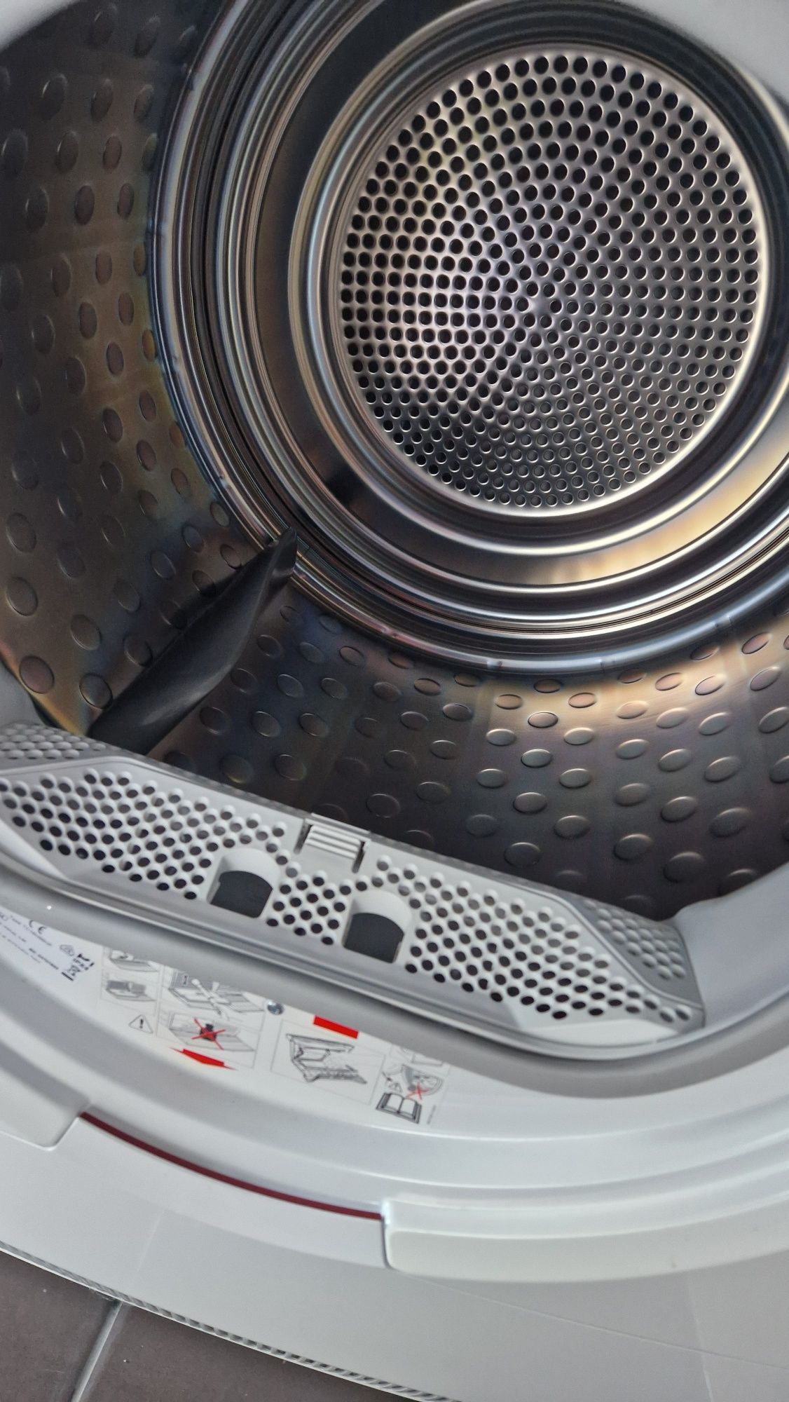 Máquina de Secar Roupa AEG - AVARIA na bomba de calor
Máquina de Seca