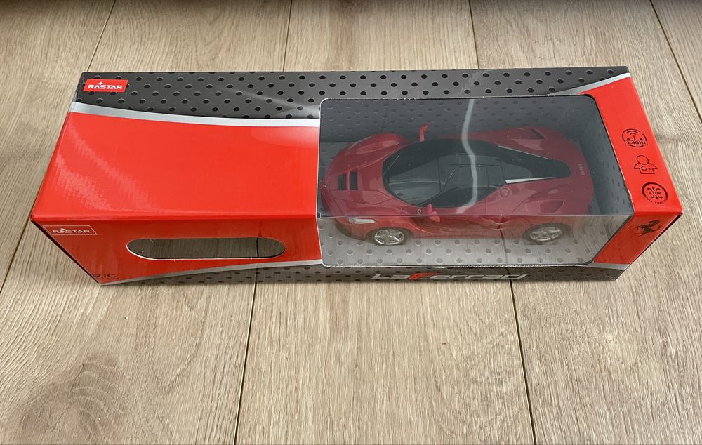 Carro Ferrari telecomandado Rastar – Novo RESERVADO