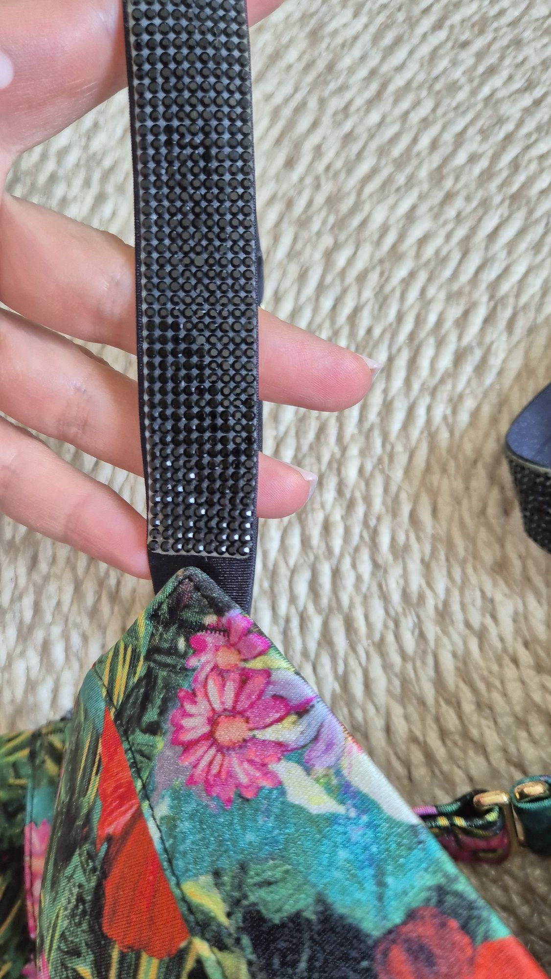 Верх купальника Victoria's Secret  розм. 32 D ( 70 -75)