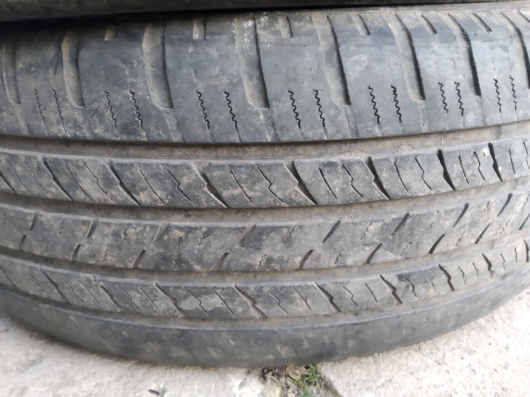 Літня резина на добив 235/55R17