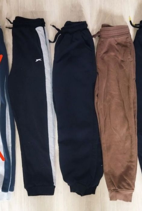 Теплые спортивные штаны на мальчика 9-10 лет