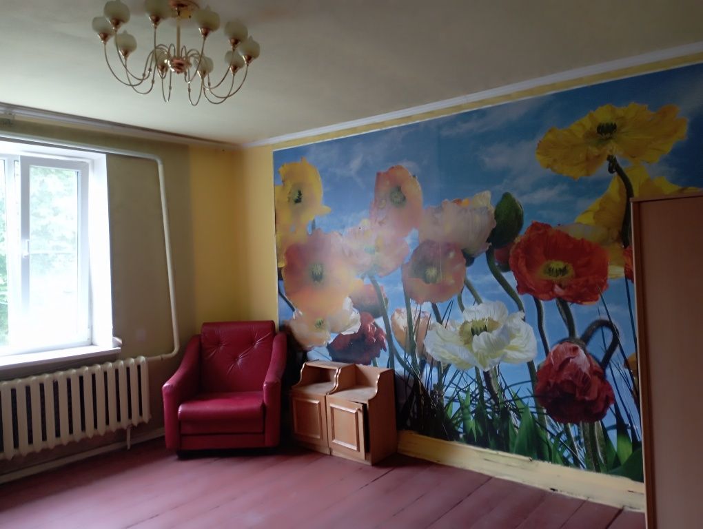 Продається двокімнатна квартира в центрі Калинівки