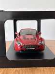 1:18 AUTOart Aston Martin V12 Vantage